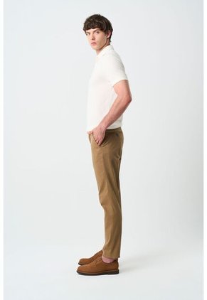 Pantalón Chad Para Hombre Acabado Soft Pantalón Chad Para Hombre Acabado Soft Kaky 38 VÉLEZ