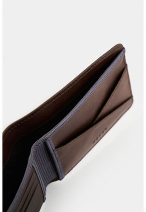 Billetera Oasis De Cuero Para Hombre Detalle Contraste Billetera Oasis De Cuero Para Hombre Detalle Contraste Cafe VÉLEZ