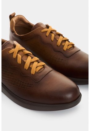 Zapato De Cordón En Cuero Envejecido Para Hombre Nacar 2.0 Zapato De Cordón En Cuero Envejecido Para Hombre Nacar 2.0 Miel 45 VÉLEZ
