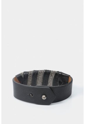 Manilla Almond Negro