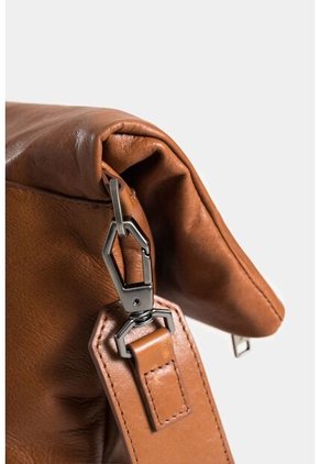 Manos Libres Uyuni De Cuero Para Mujer Silueta Mórbida Manos Libres Uyuni De Cuero Para Mujer Silueta Mórbida Miel Vélez