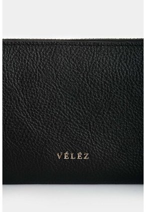 Portachequera De Cuero Para Mujer Vesubio Portachequera De Cuero Para Mujer Vesubio Negro VÉLEZ