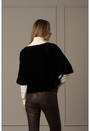 Camisa Uva En Velvet Para Mujer Brillo Sutil Camisa Uva En Velvet Para Mujer Brillo Sutil Negro S Vélez