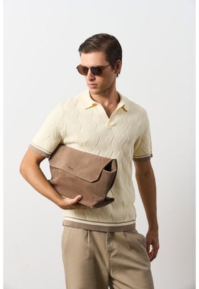 Polo Manga Corta Tejida Para Hombre Aura Polo Manga Corta Tejida Para Hombre Aura Crema XL VÉLEZ