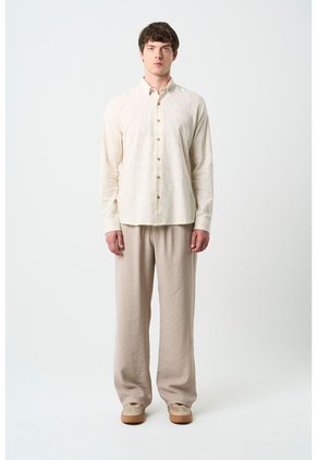Camisa Manga Larga Semi Fitted Para Hombre Asiri Camisa Manga Larga Semi Fitted Para Hombre Asiri Crema S VÉLEZ