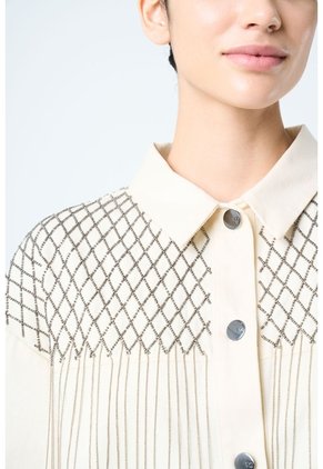 Chaqueta Alhena En Tejido Plano Para Mujer Bordado Millaré Chaqueta Alhena En Tejido Plano Para Mujer Bordado Millaré Crema S VÉLEZ
