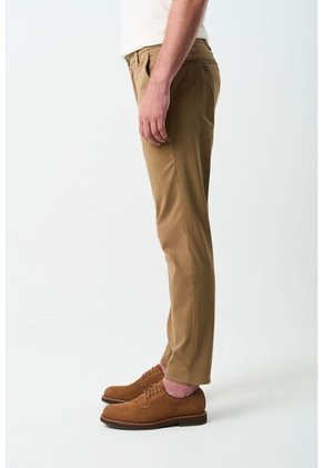 Pantalón Chad Para Hombre Acabado Soft Pantalón Chad Para Hombre Acabado Soft Kaky 36 VÉLEZ