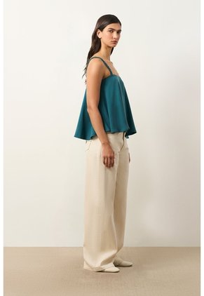 Camisa Con Cargaderas En Cuero Y Millaré Trenzado Para Mujer Canes Camisa Con Cargaderas En Cuero Y Millaré Trenzado Para Mujer Canes Azul Aguamarina XL VÉLEZ
