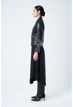Chaqueta Silueta Tipo Biker De Cuero Para Mujer Cremalleras Chaqueta Silueta Tipo Biker De Cuero Para Mujer Cremalleras Negro S VÉLEZ
