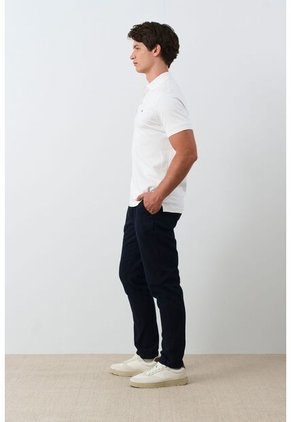 Pantalón Aron En Lino Para Hombre Ribete Cuero Pantalón Aron En Lino Para Hombre Ribete Cuero Azul Oscuro 36 VÉLEZ