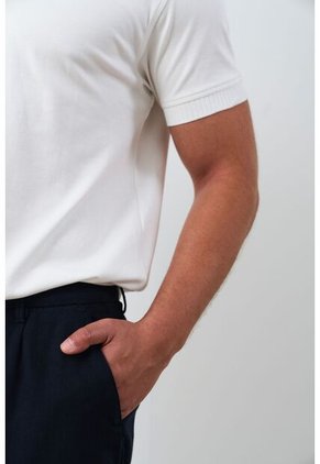 Pantalón Aron En Lino Para Hombre Ribete Cuero Pantalón Aron En Lino Para Hombre Ribete Cuero Azul Oscuro 36 VÉLEZ