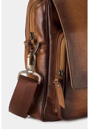 Maletín Portátil Ferrat De Cuero Para Hombre Doble Sistema De Cierre Maletín Portátil Ferrat De Cuero Para Hombre Doble Sistema De Cierre Miel VÉLEZ