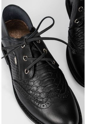 Zapatos Cordón Derby De Cuero Para Mujer Grabado Reptil