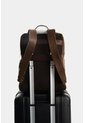 Morral Calgary De Cuero Para Hombre Silueta Slim Morral Calgary De Cuero Para Hombre Silueta Slim Cafe VÉLEZ de Vélez