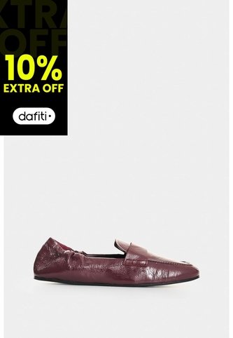 Mocasín En Cuero Efecto Charol Para Mujer Luana Mocasín En Cuero Efecto Charol Para Mujer Luana Vinotinto 41 VÉLEZ Vélez