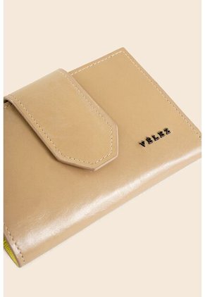 Billetera Taupe De Cuero Para Mujer Detalle Metálico Billetera Taupe De Cuero Para Mujer Detalle Metálico Arena Vélez