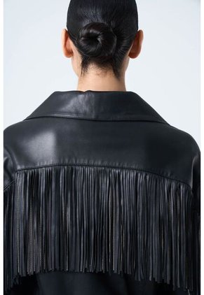 Chaqueta Lyra De Cuero Para Mujer Biker Flecos Chaqueta Lyra De Cuero Para Mujer Biker Flecos Negro S VÉLEZ