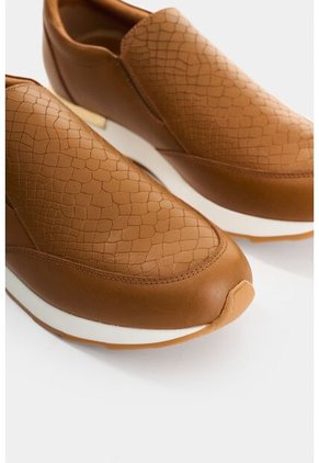 Mocasines De Cuero Grabado Para Mujer Zippa 2 Mocasines De Cuero Grabado Para Mujer Zippa 2 Miel 38 VÉLEZ