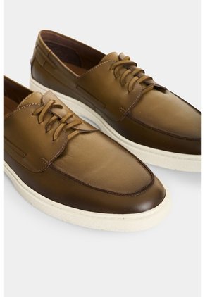 Mocasines En Cuero Para Hombre Cayena Mocasines En Cuero Para Hombre Cayena Tabaco 41 VÉLEZ
