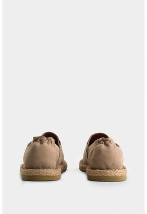 Mocasines De Cuero Para Mujer Detalle Millaré Lateral Mocasines De Cuero Para Mujer Detalle Millaré Lateral Arena 39 VÉLEZ