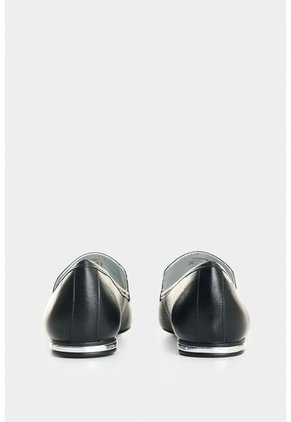 Mocasín En Cuero Para Mujer Ocaso Mocasín En Cuero Para Mujer Ocaso Negro 38 VÉLEZ