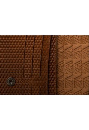 Billetera Porta Chequera Colibrí De Cuero Para Mujer Grabado Placa Piramidal