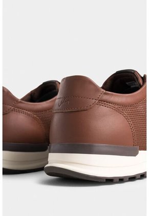 Tenis Vuelos De Cuero Para Hombre Combinación De Texturas Tenis Vuelos De Cuero Para Hombre Combinación De Texturas Miel 38 VÉLEZ