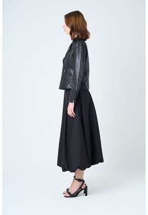 Chaqueta Biker Island De Cuero Para Mujer Fit Ajustado Chaqueta Biker Island De Cuero Para Mujer Fit Ajustado Negro M VÉLEZ