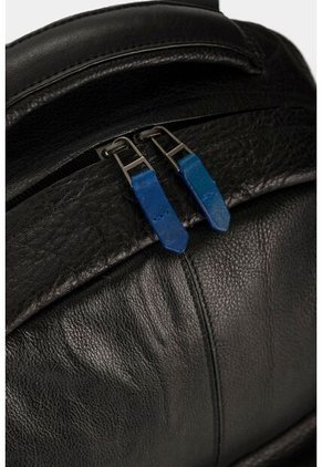 Morral Fagus 2.0 De Cuero Para Hombre Lona En Nylon Morral Fagus 2.0 De Cuero Para Hombre Lona En Nylon Negro VÉLEZ