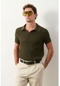 Polo Manga Corta Draco 2.0 Tejida Para Hombre Texturizada Polo Manga Corta Draco 2.0 Tejida Para Hombre Texturizada Verde Oliva M VÉLEZ de Vélez