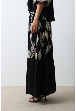 Falda Maxi Con Recogidos Para Mujer Bruma Falda Maxi Con Recogidos Para Mujer Bruma Negro 14 VÉLEZ