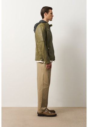 Chaqueta Belmont De Cuero Para Hombre Capucha Y Pechera Chaqueta Belmont De Cuero Para Hombre Capucha Y Pechera Verde Oliva XXL VÉLEZ