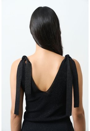 Top Tejido Ajustado Para Mujer Tritón Top Tejido Ajustado Para Mujer Tritón Negro M VÉLEZ