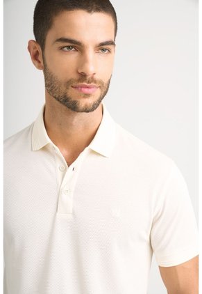 Polo Lucca Manga Corta Para Hombre Texturizada Polo Lucca Manga Corta Para Hombre Texturizada Crema L VÉLEZ