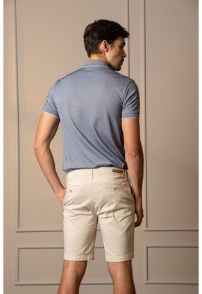 Bermuda Semifit Caruso Para Hombre Casual Deportiva Bermuda Semifit Caruso Para Hombre Casual Deportiva Crema 38 VÉLEZ
