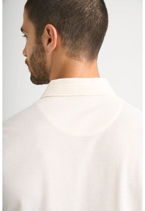 Polo Lucca Manga Corta Para Hombre Texturizada Polo Lucca Manga Corta Para Hombre Texturizada Crema L VÉLEZ