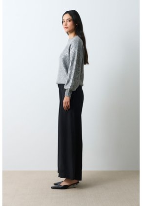 Sweater Tejido Oversized Para Mujer Nácar Sweater Tejido Oversized Para Mujer Nácar Gris M VÉLEZ