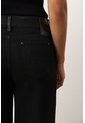 Jean Confort Silueta Barrel Para Mujer Luma Jean Confort Silueta Barrel Para Mujer Luma Negro 14 VÉLEZ de Vélez
