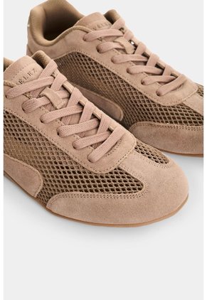 Tenis Aria En Gamuza Y Malla Para Mujer Tenis Aria En Gamuza Y Malla Para Mujer Tabaco 40 VÉLEZ