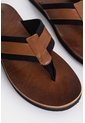 Sandalia Plana Alfil 2 De Cuero Para Hombre Capellada En Reata Sandalia Plana Alfil 2 De Cuero Para Hombre Capellada En Reata Miel 40 VÉLEZ de Vélez