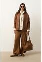 Pantalón Bota Englobada De Tejido Plano Para Mujer Arizona Pantalón Bota Englobada De Tejido Plano Para Mujer Arizona Miel 12 VÉLEZ de Vélez