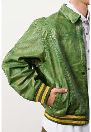 Chaqueta Bomber En Cuero Envejecido Para Hombre Chaqueta Bomber En Cuero Envejecido Para Hombre Verde XS VÉLEZ
