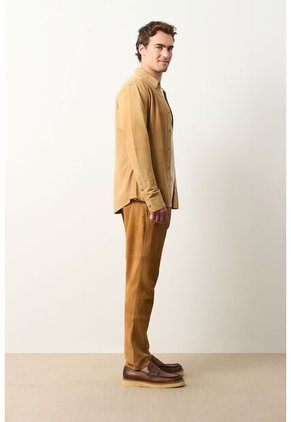 Camisa Manga Larga Para Hombre Gamuza Camisa Manga Larga Para Hombre Gamuza Miel XL VÉLEZ