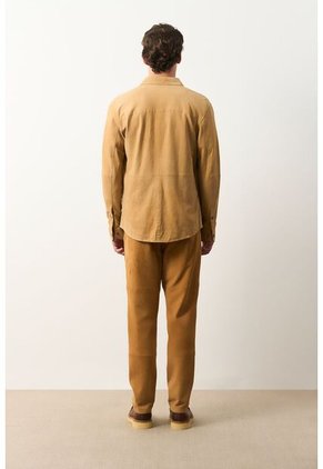 Camisa Manga Larga Para Hombre Gamuza Camisa Manga Larga Para Hombre Gamuza Miel XL VÉLEZ