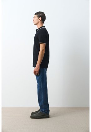 Polo Tejida Ruka Para Hombre Polo Tejida Ruka Para Hombre Negro XXL VÉLEZ