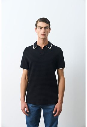 Polo Tejida Ruka Para Hombre Polo Tejida Ruka Para Hombre Negro XXL VÉLEZ