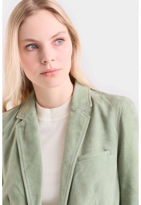 Blazer Gobi En Gamuza Para Mujer Bolsillo Ribete Blazer Gobi En Gamuza Para Mujer Bolsillo Ribete Agua Marina XL VÉLEZ