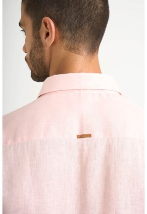 Camisa Manga Larga En Lino Para Hombre Silueta Semi Ajustada Camisa Manga Larga En Lino Para Hombre Silueta Semi Ajustada Rosado XL VÉLEZ