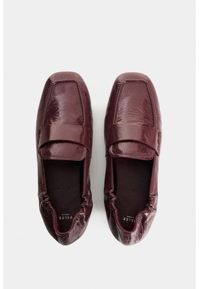 Mocasín En Cuero Efecto Charol Para Mujer Luana Mocasín En Cuero Efecto Charol Para Mujer Luana Vinotinto 36 VÉLEZ