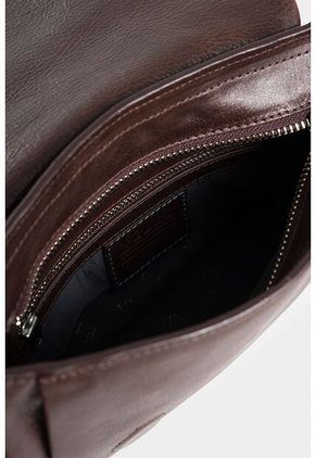 Riñonera River De Cuero Para Hombre Chapa Metálica Riñonera River De Cuero Para Hombre Chapa Metálica Cafe Vélez